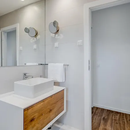 Centrally Located Apartments, Free Parking Trogir