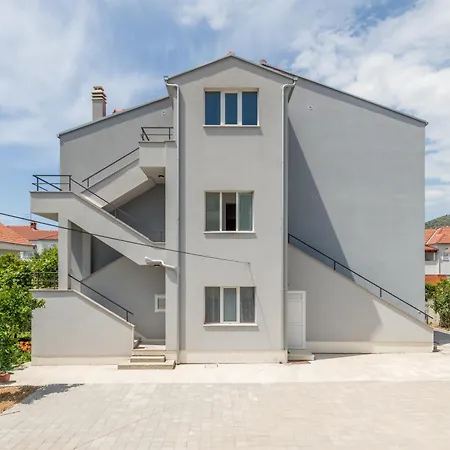 Apartments In Trogir Apartament