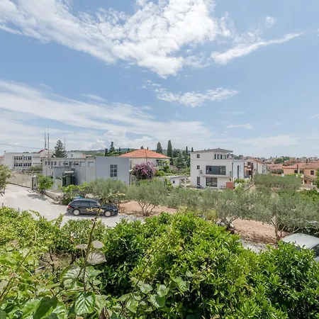 公寓 Apartments In Trogir