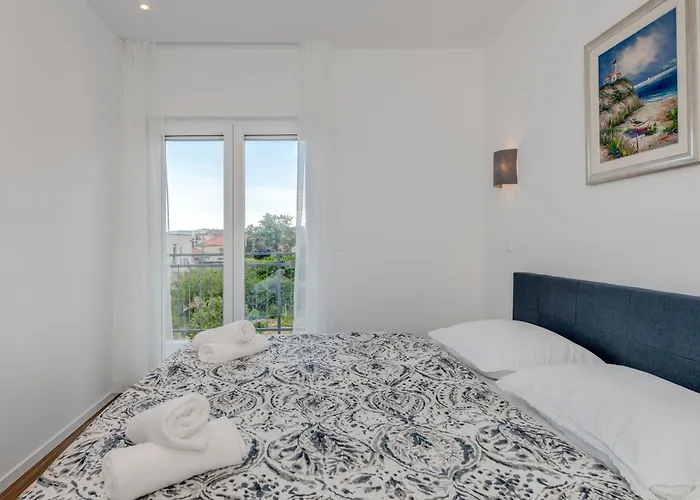 Apartments In Trogir 特罗吉尔