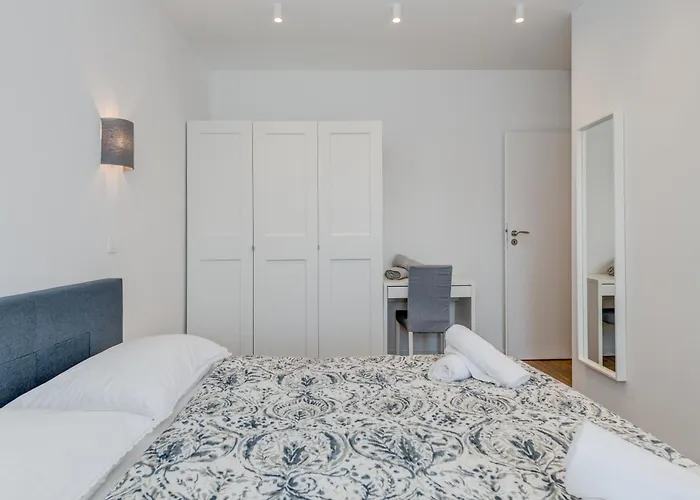 Apartments In Trogir 公寓