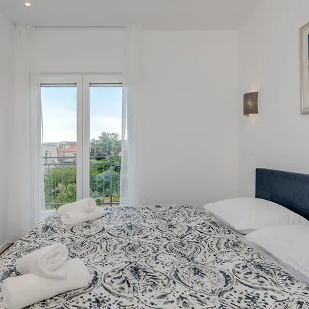 Centrally Located Apartments, Free Parking Trogir