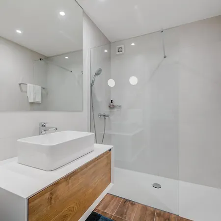 דירה Centrally Located Apartments, Free Parking *