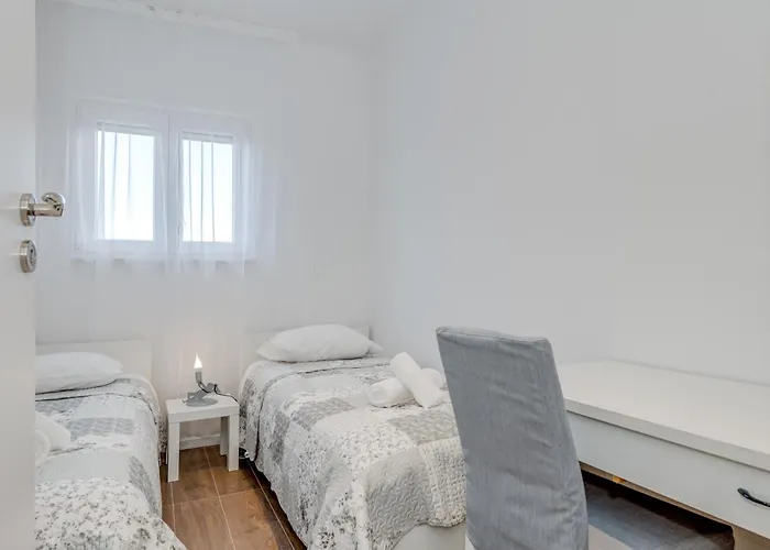 Apartments In Trogir Apartment *