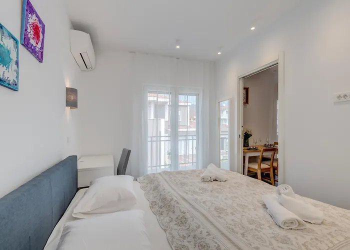 Apartment Apartments In Trogir