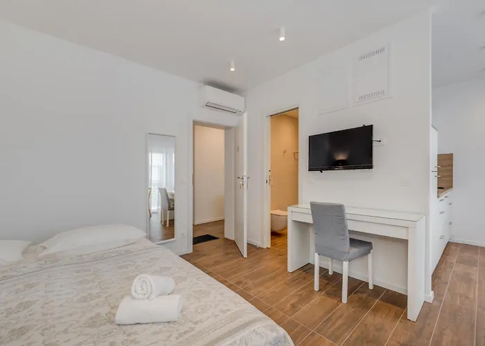 Apartment Apartments In Trogir Trogir