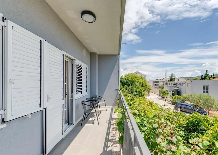 Apartments In Trogir Apartment *