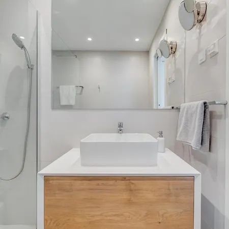 דירה Centrally Located Apartments, Free Parking *